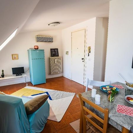 La Mansardina Vintage Apartment San Benedetto del Tronto Exterior foto
